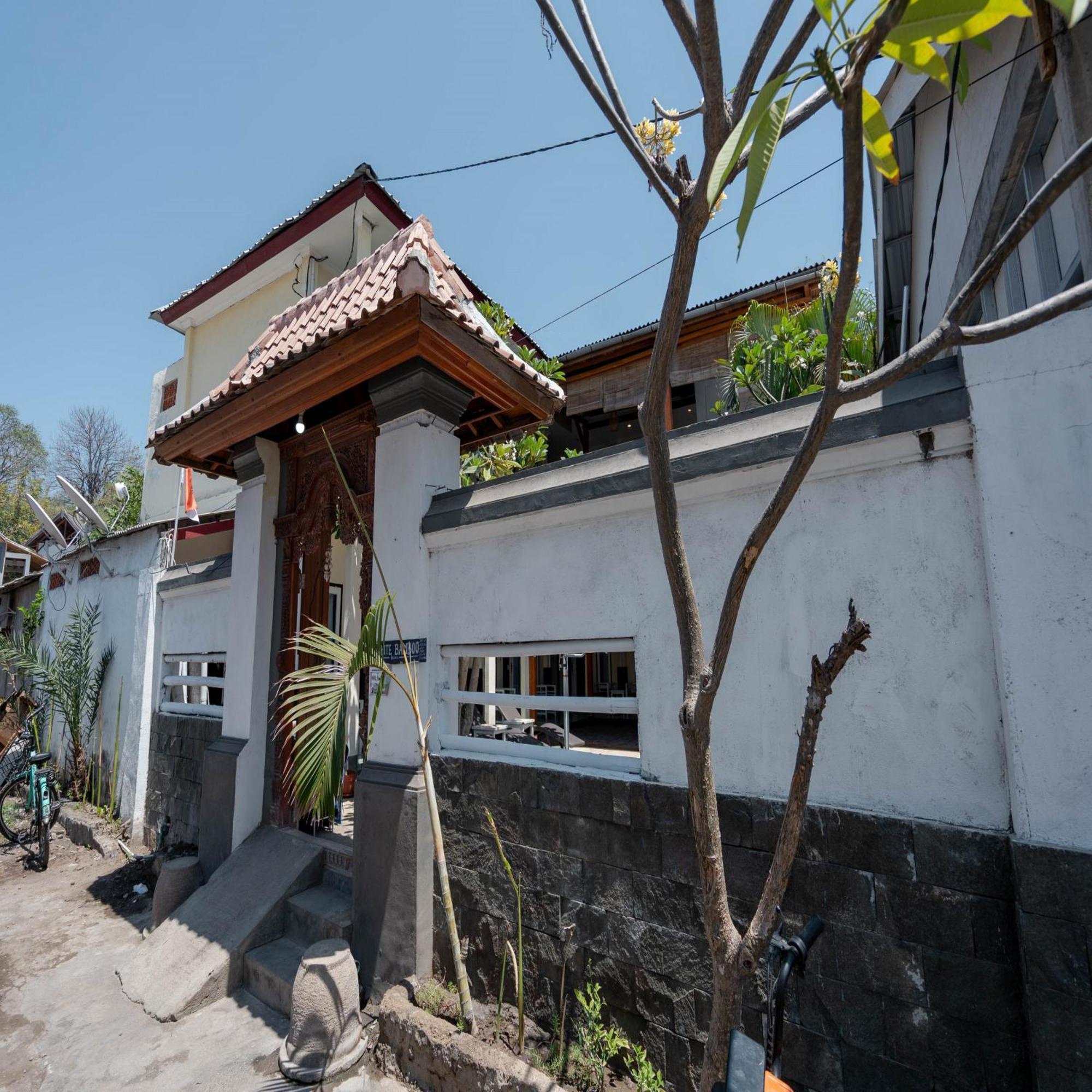 Gili White Bamboo Resort Gili Trawangan Exterior foto